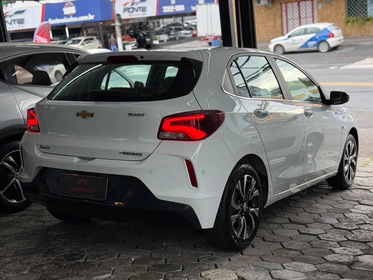 Chevrolet Onix — foto 2