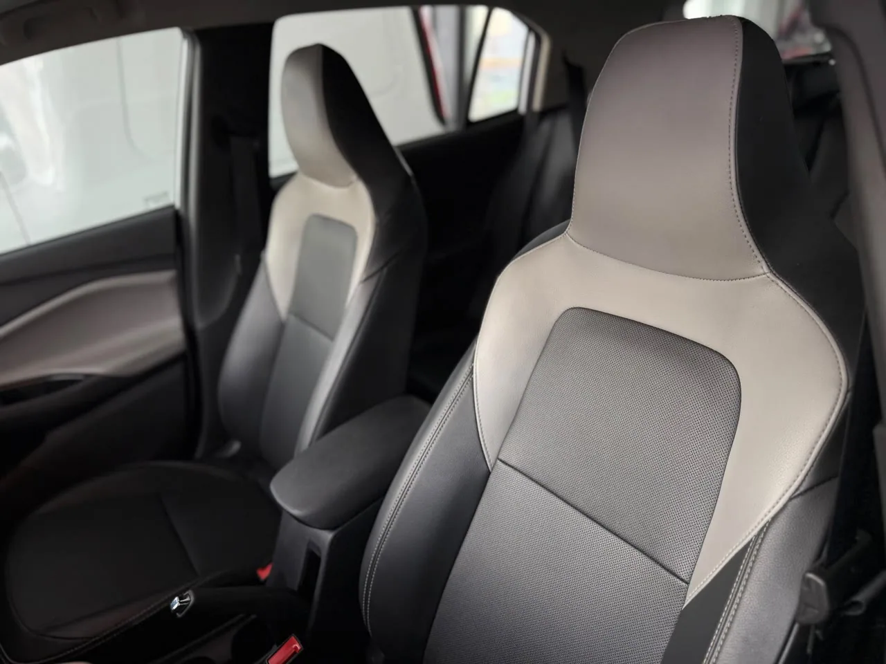 Chevrolet Onix — foto 6