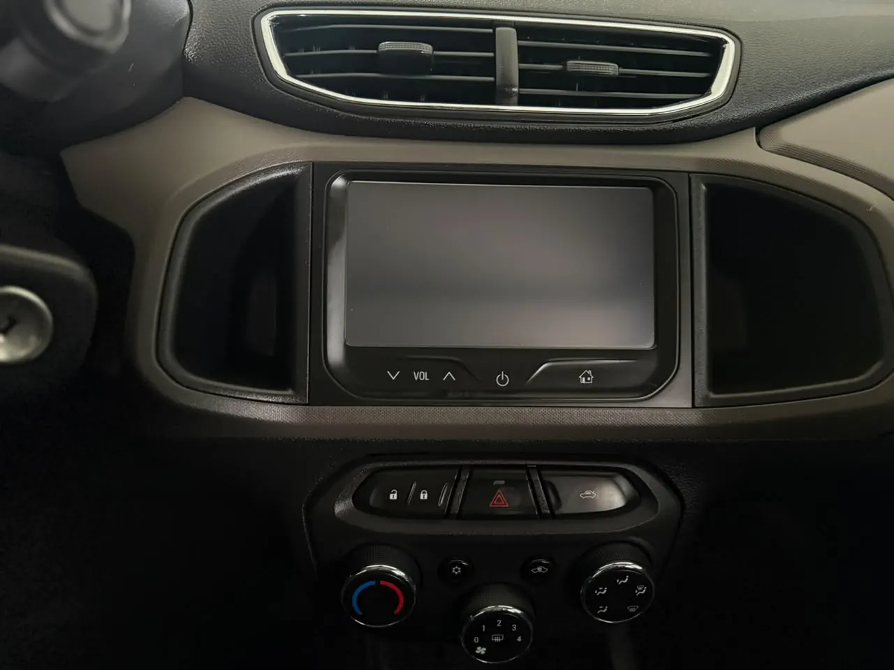 Chevrolet Prisma — foto 10