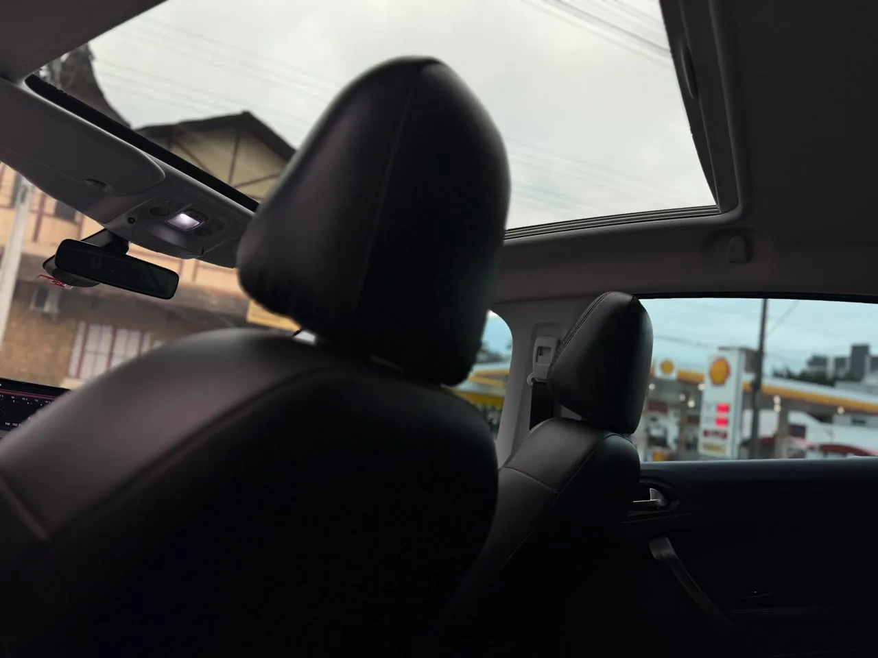 Peugeot 208 — foto 6