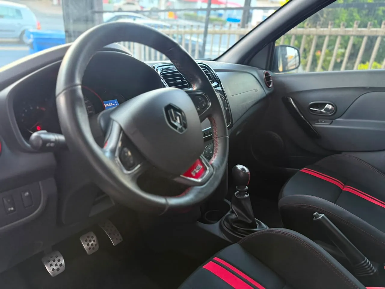 Renault Sandero — foto 8
