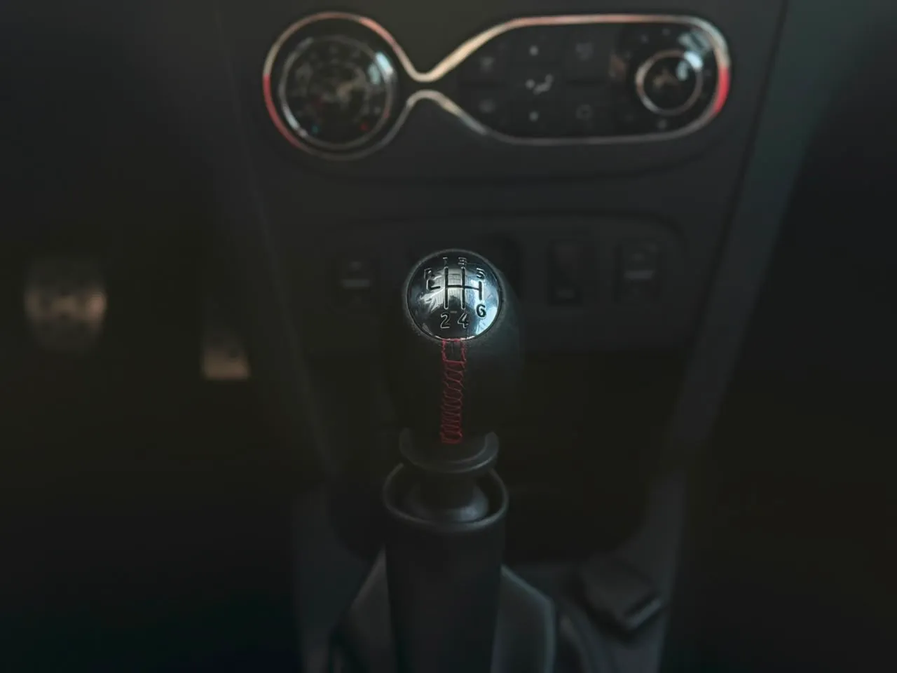 Renault Sandero — foto 11