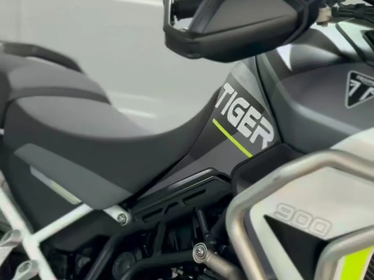 Triumph Tiger 900 — foto 5