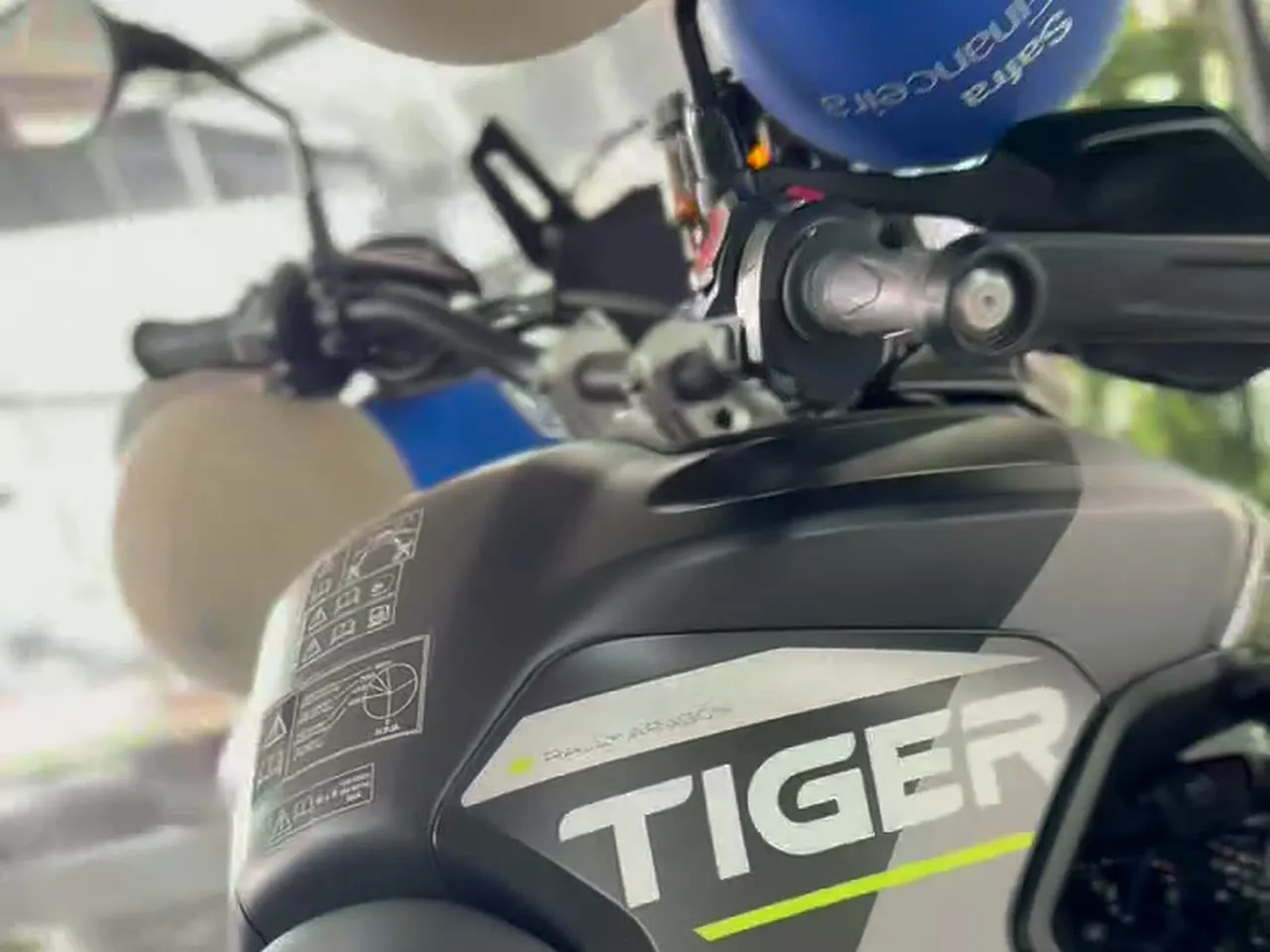 Triumph Tiger 900 — foto 6