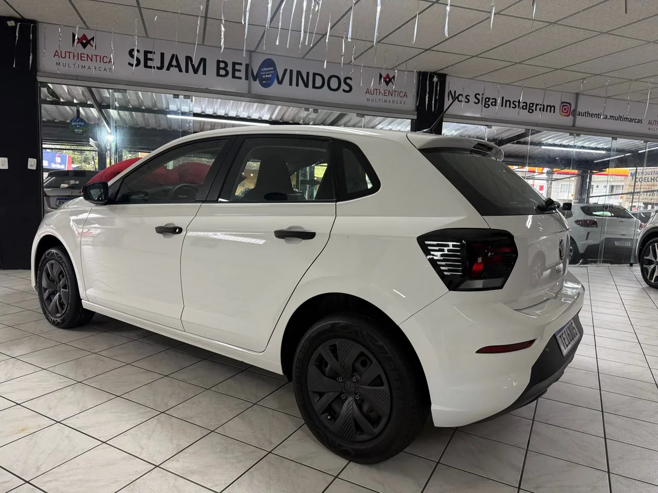 Volkswagen Polo Track — foto 2