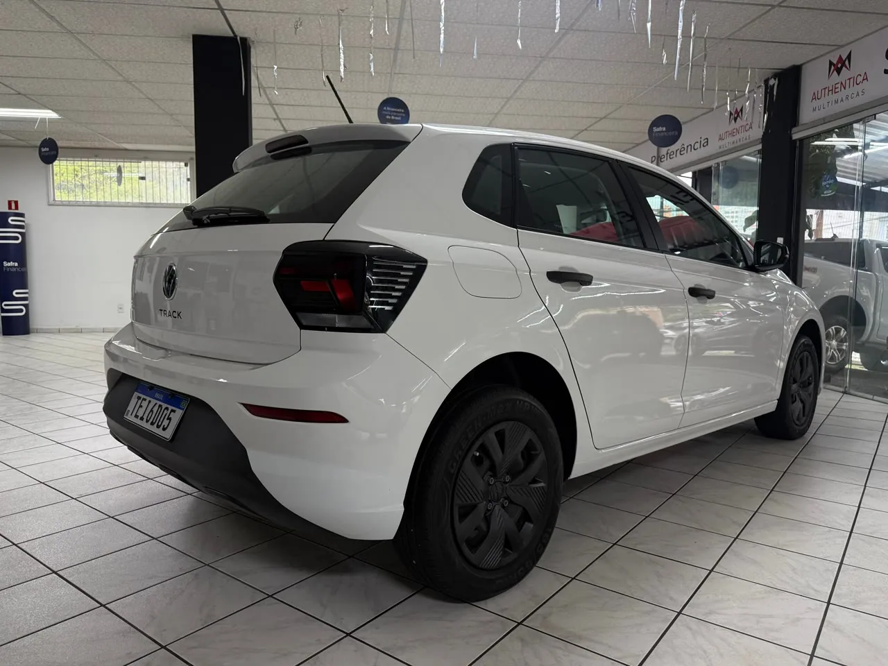 Volkswagen Polo Track — foto 3