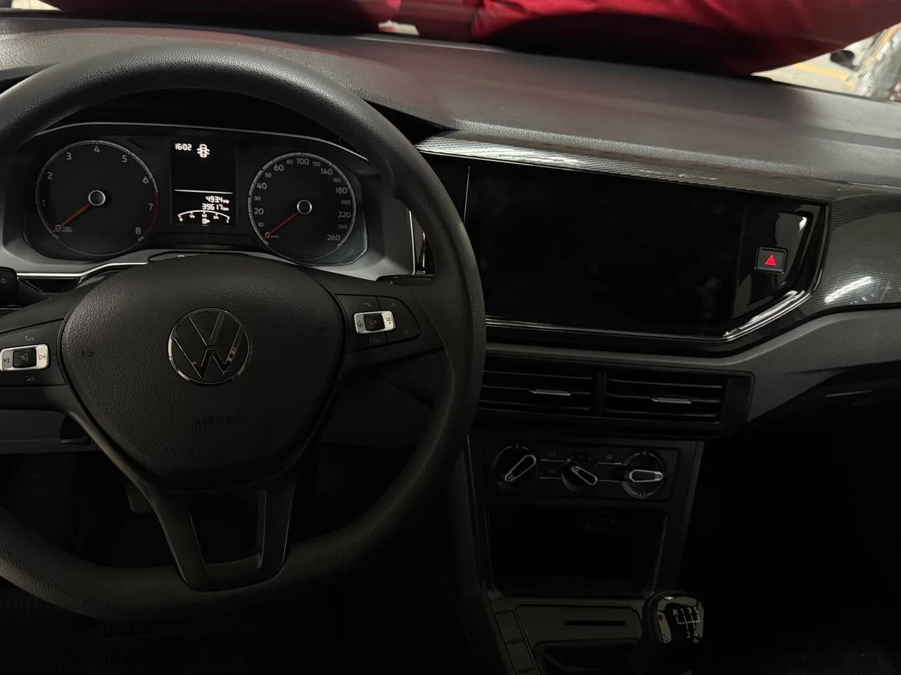 Volkswagen Polo Track — foto 5